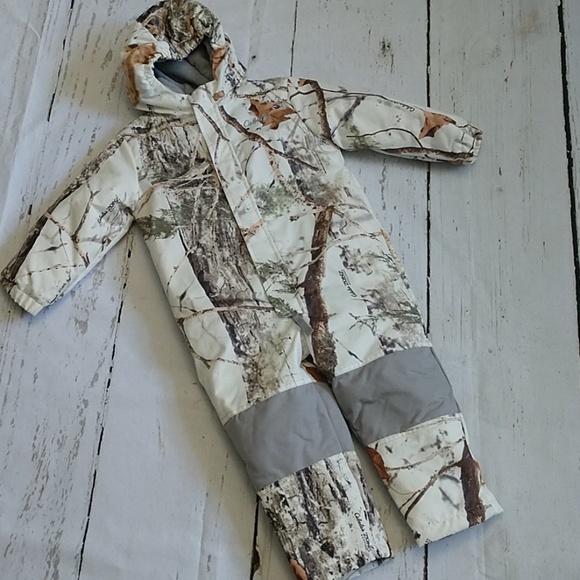 Cabelas one piece snow suit Clearance